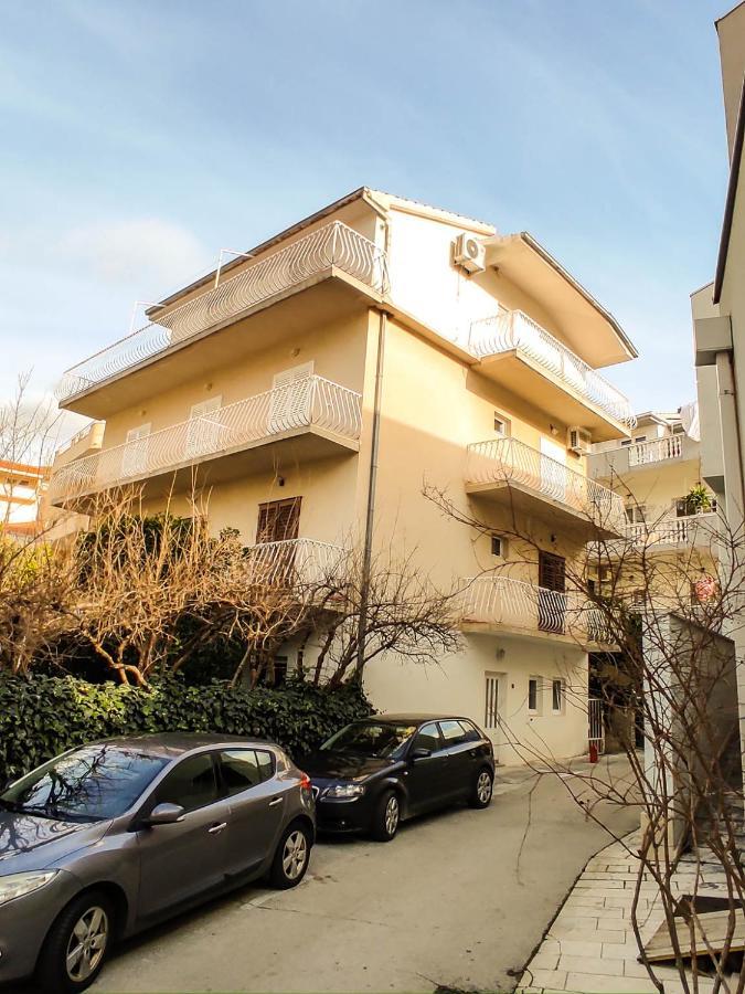 Apartman Riva K Podgora Esterno foto