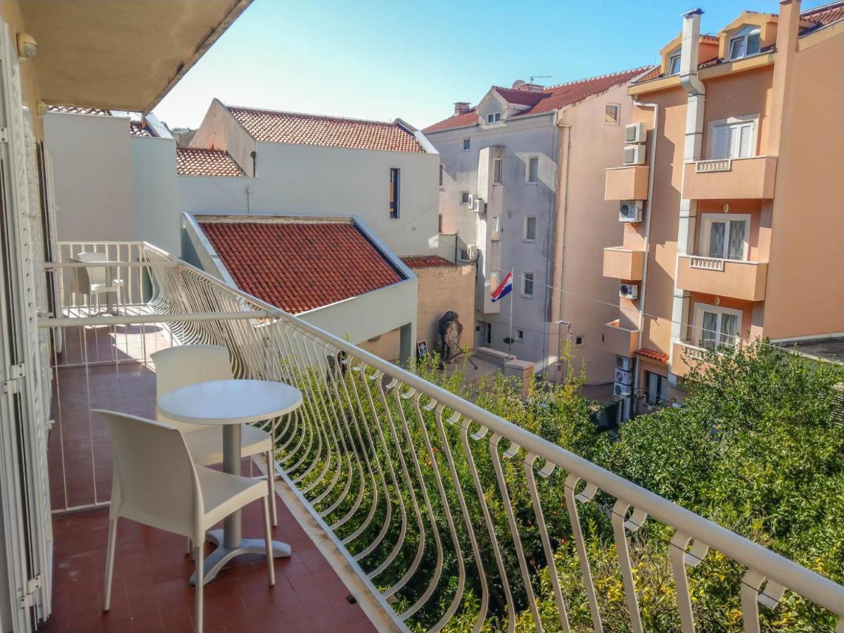 Apartman Riva K Podgora Esterno foto