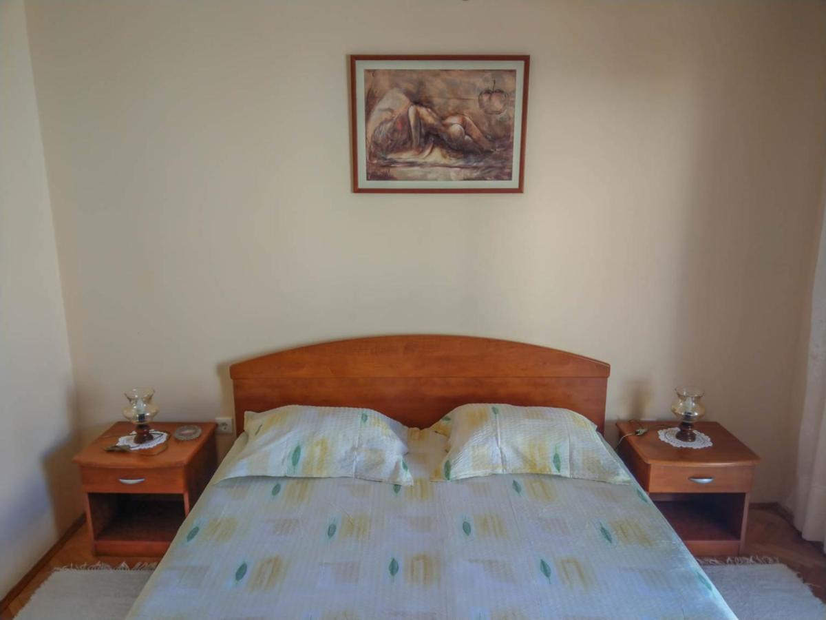Apartman Riva K Podgora Esterno foto